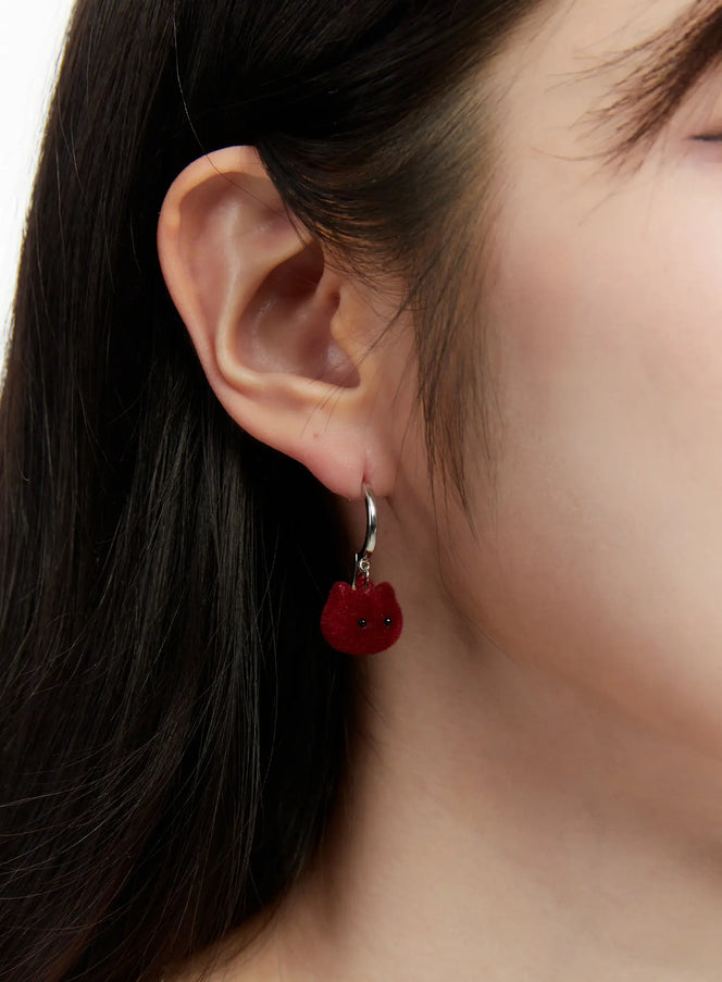 velvet-ribbon-teddy-bear-earrings-cd514