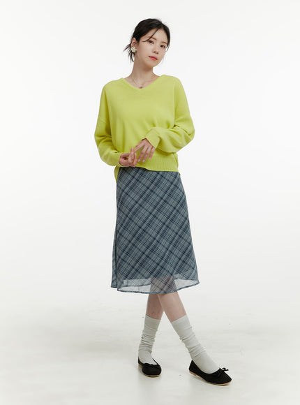 solid-v-neck-sweater-oa405