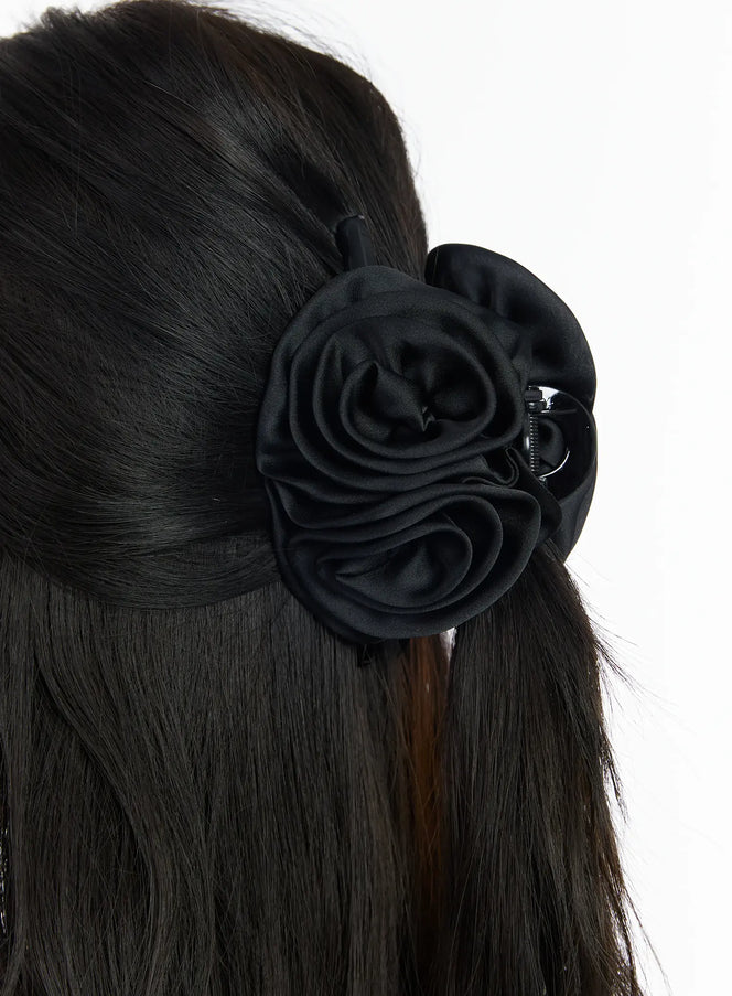 black-floral-hair-clip-cm519