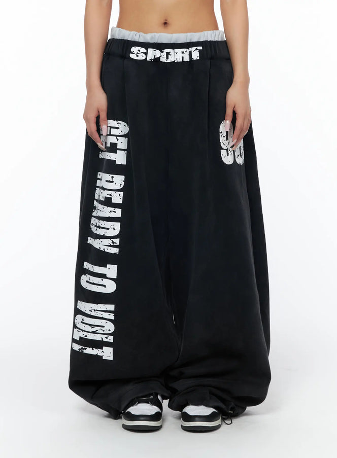 bold-graphic-wide-leg-sweatpants-ca517