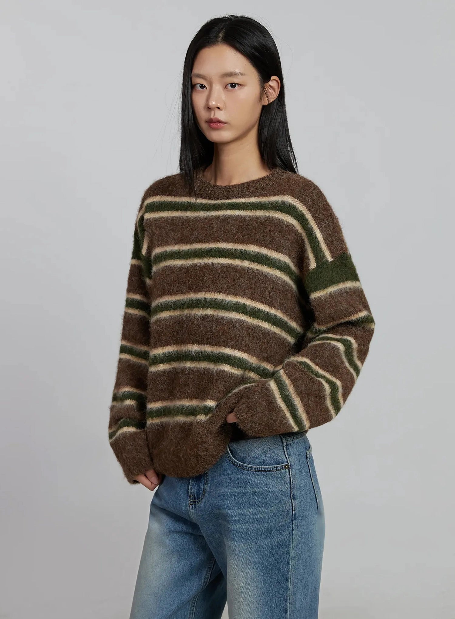 cozy-stripe-pattern-sweater-im520