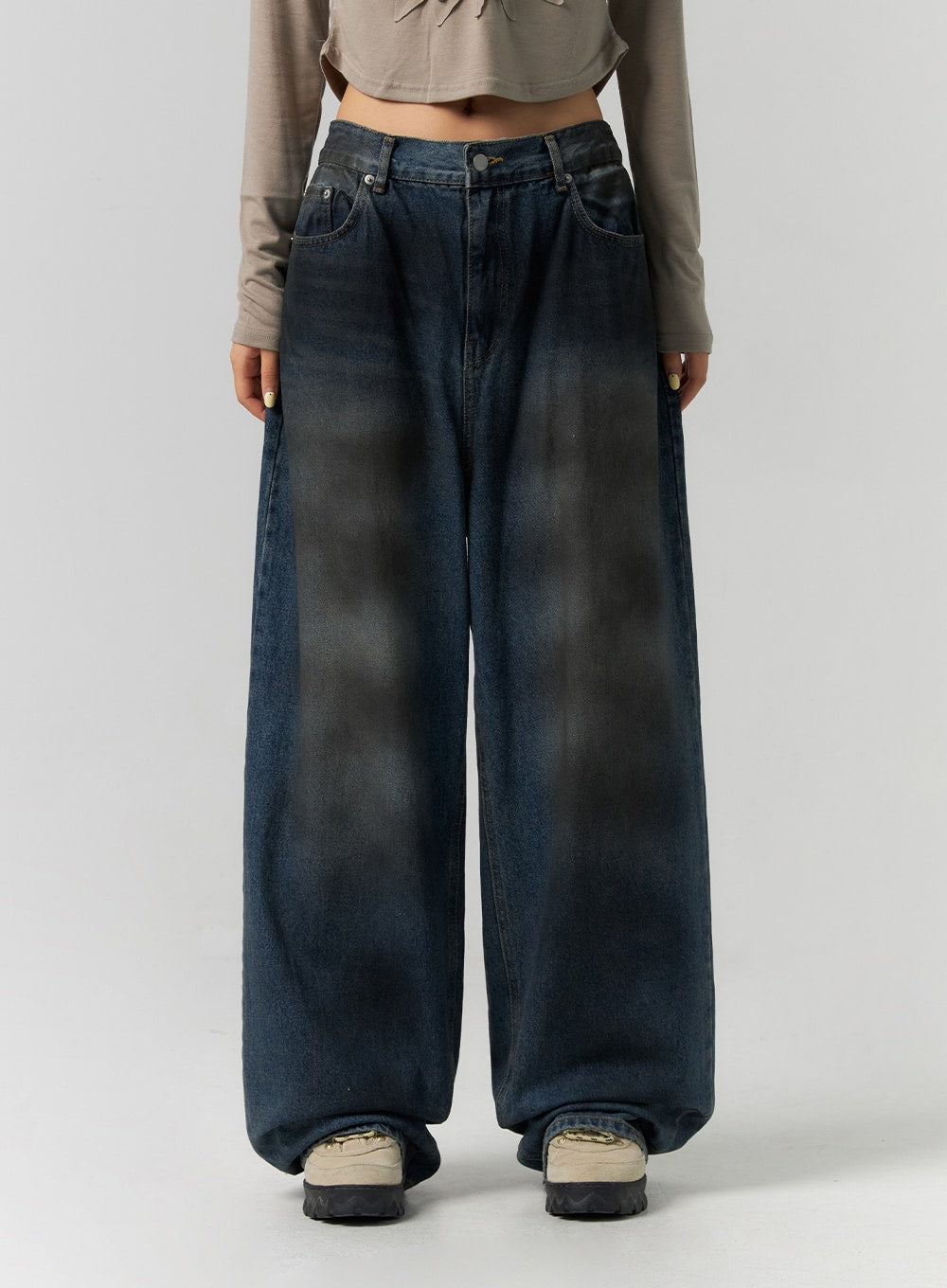 Tie-Dye Washed Wide Leg Jeans CS320 in dark blue, front waist-to-hem close-up on model, showing tie-dye washed denim, five-pocket silhouette and ultra-wide leg pooling at sneakers.