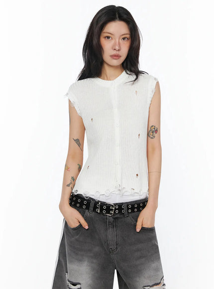 distressed-knit-round-vest-iu509