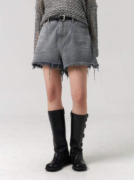 ripped-hem-wide-denim-shorts-cl312