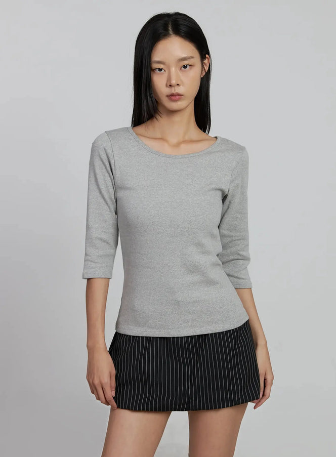 minimalist-three-quarter-sleeve-top-im520