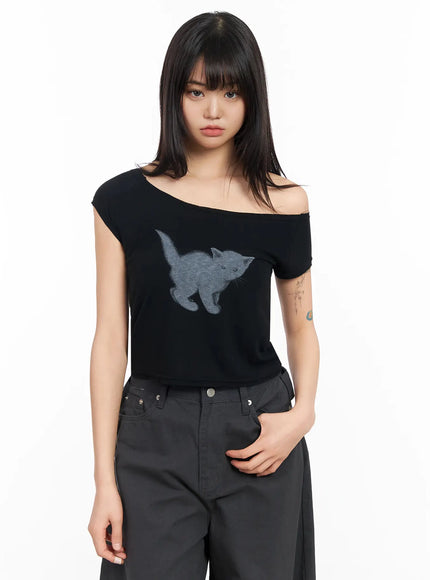 cat-graphic-off-shoulder-crop-top-ia523