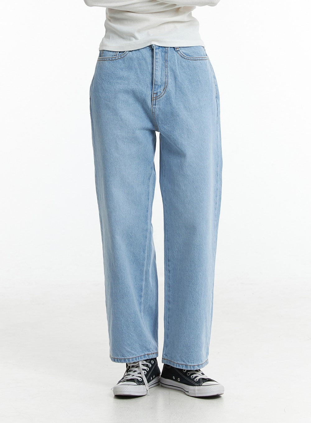 Light Washed Straight Jeans ON329 in light blue, waist-to-hem front close-up on model, straight-fit washed denim with five-pocket design and contrast stitching.