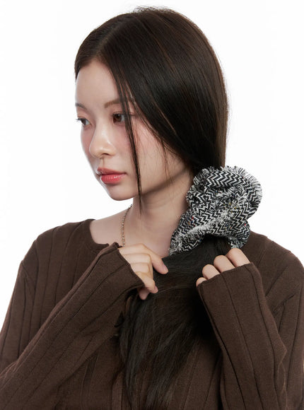 fringe-zigzag-pattern-scrunchie-co506