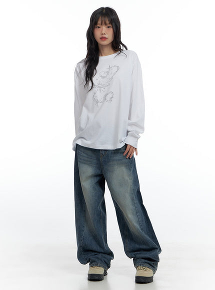 oversize-fit-round-neck-graphic-tee-cs419