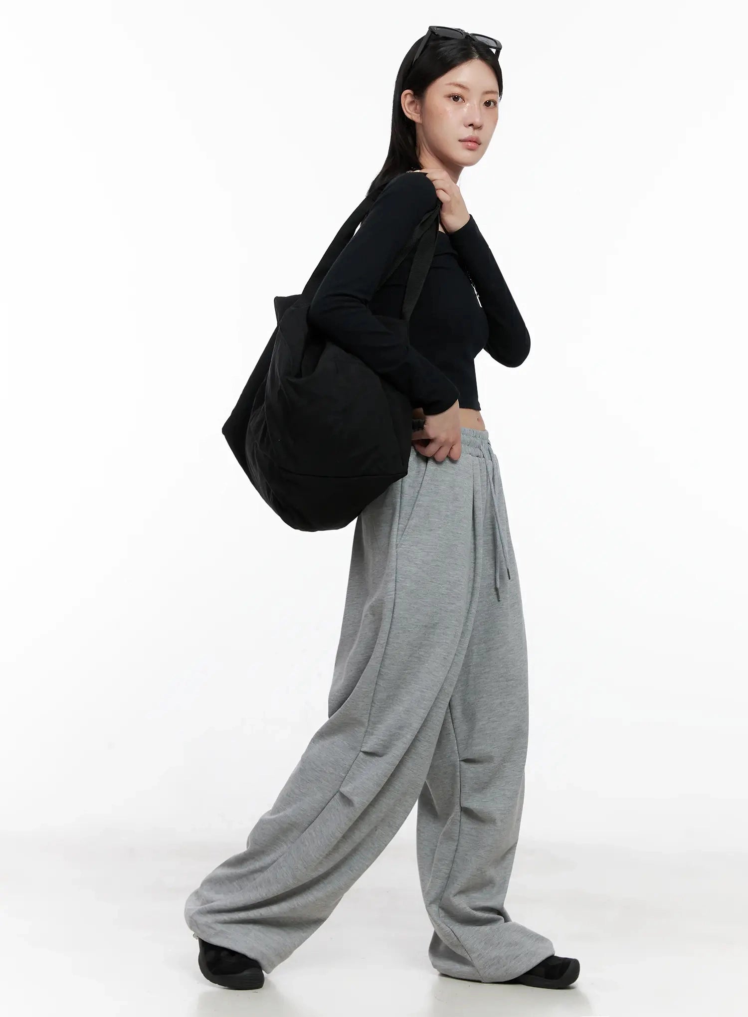 pintuck-wide-leg-sweatpants-is508