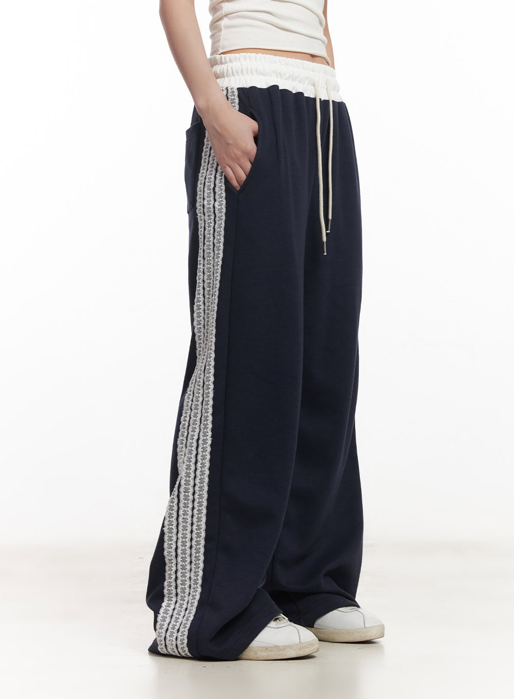 Angel Lace Wide-Leg Trackpants CA521 by Lewkin