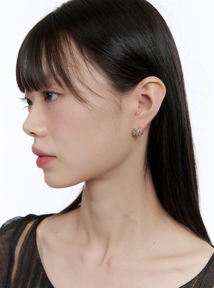 double-ribbon-earrings-ig406