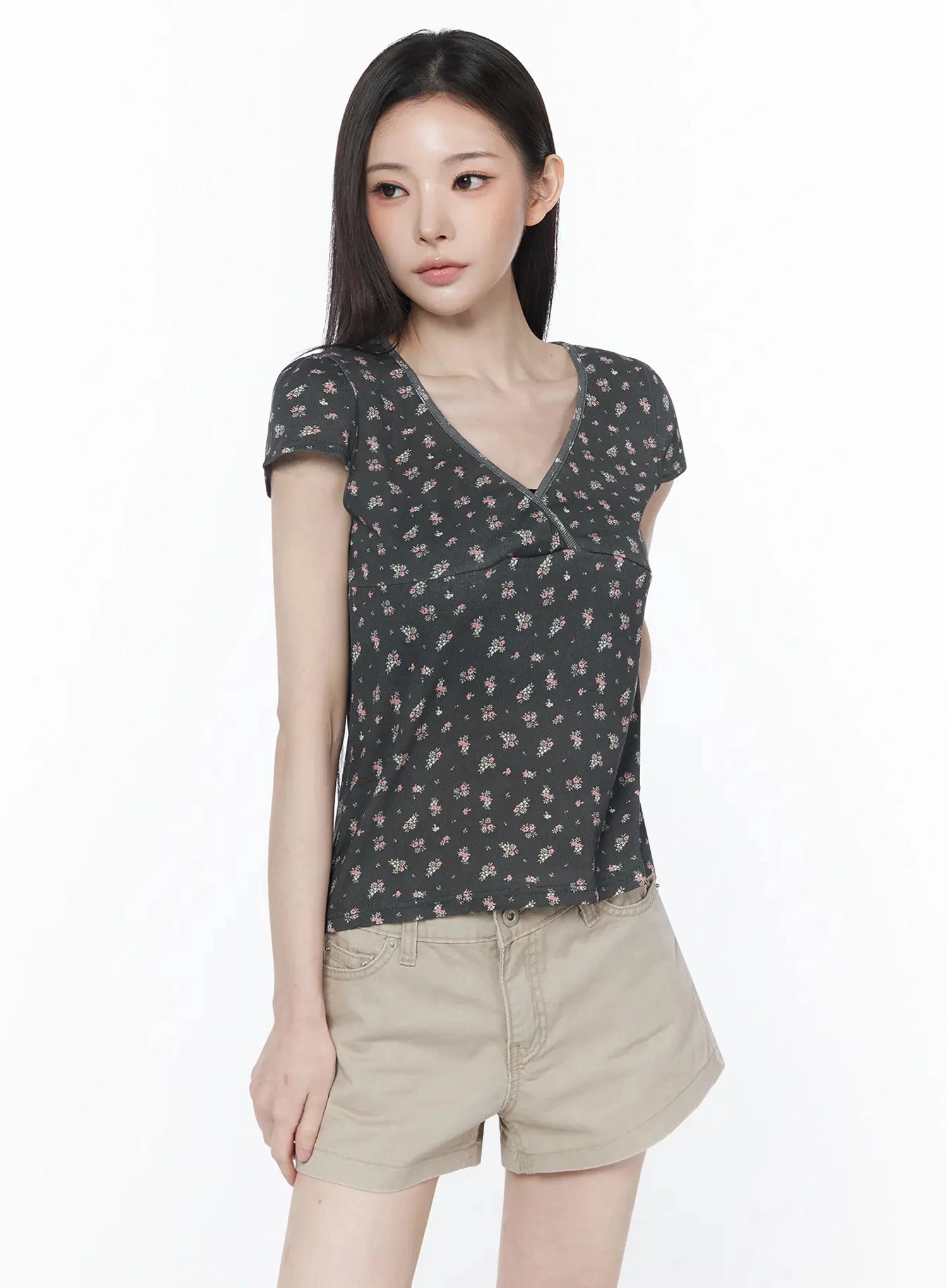 floral-v-neck-wrap-top-iu512