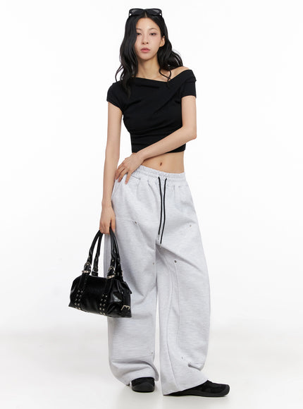 wide-leg-stud-accent-sweatpants-ig508