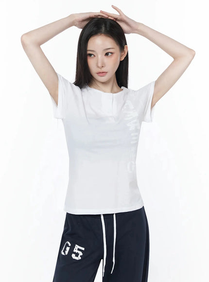 henley-neck-graphic-tee-iu512