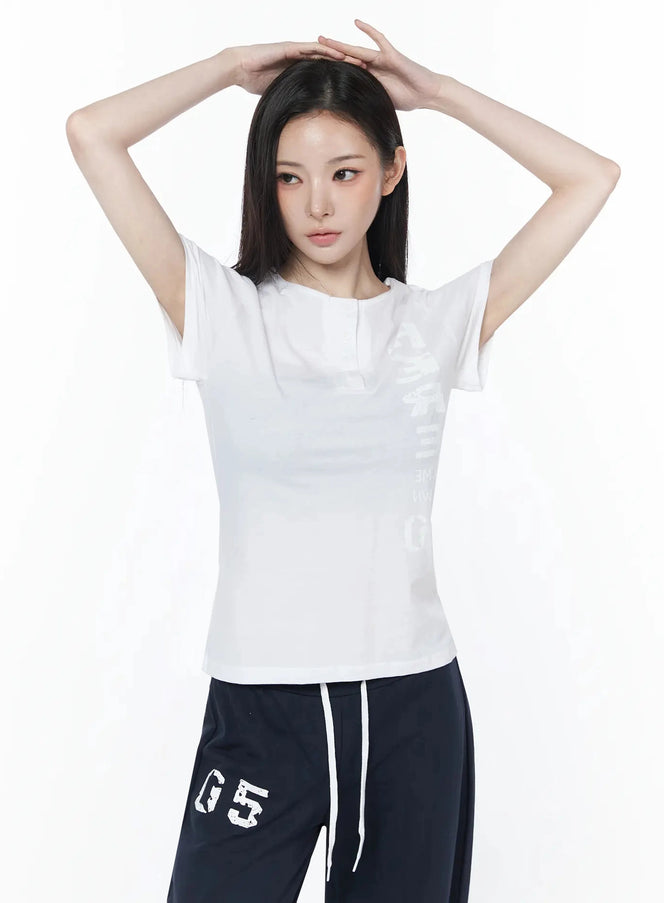 henley-neck-graphic-tee-iu512