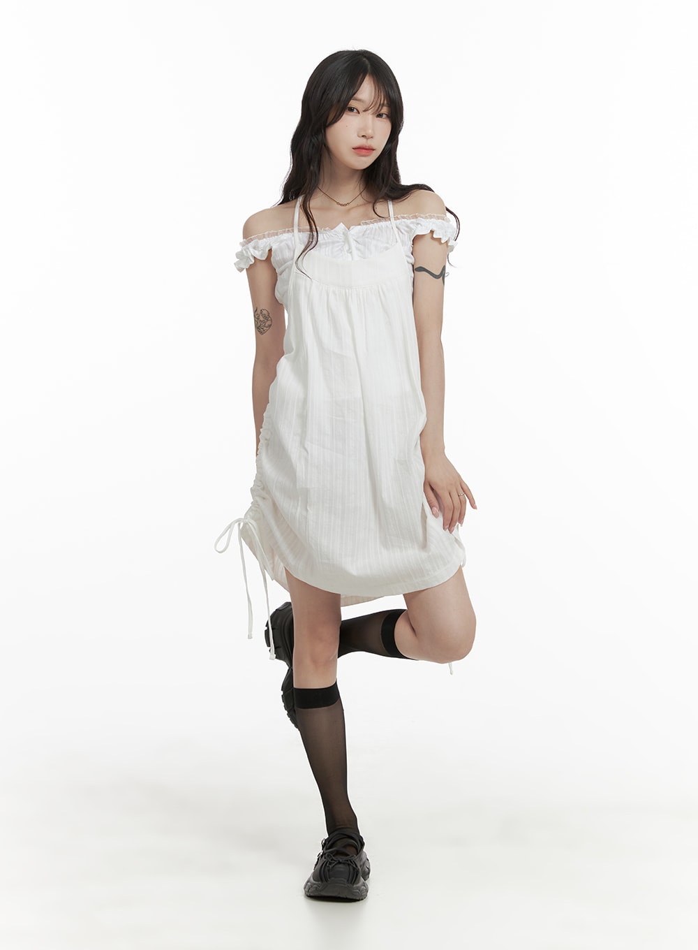 Frill Lace Ruffled Hem Sleeveless Top CA408 - Korean Women's Fashion |  LEWKIN