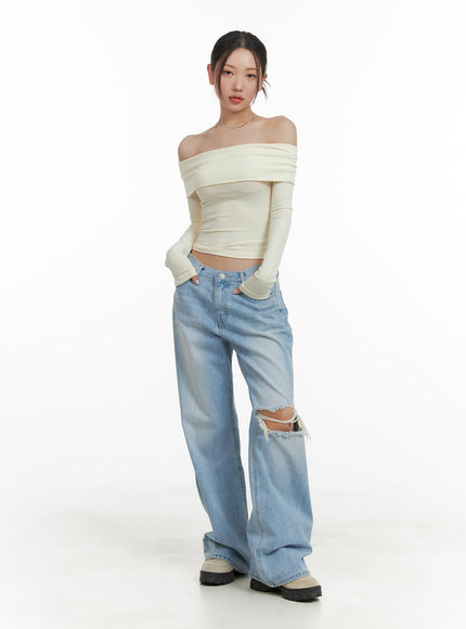 distressed-wide-fit-bootcut-jeans-ca416