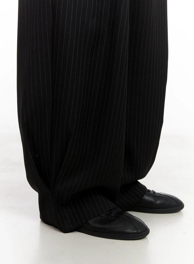 mens-striped-relaxed-fit-slacks-il521