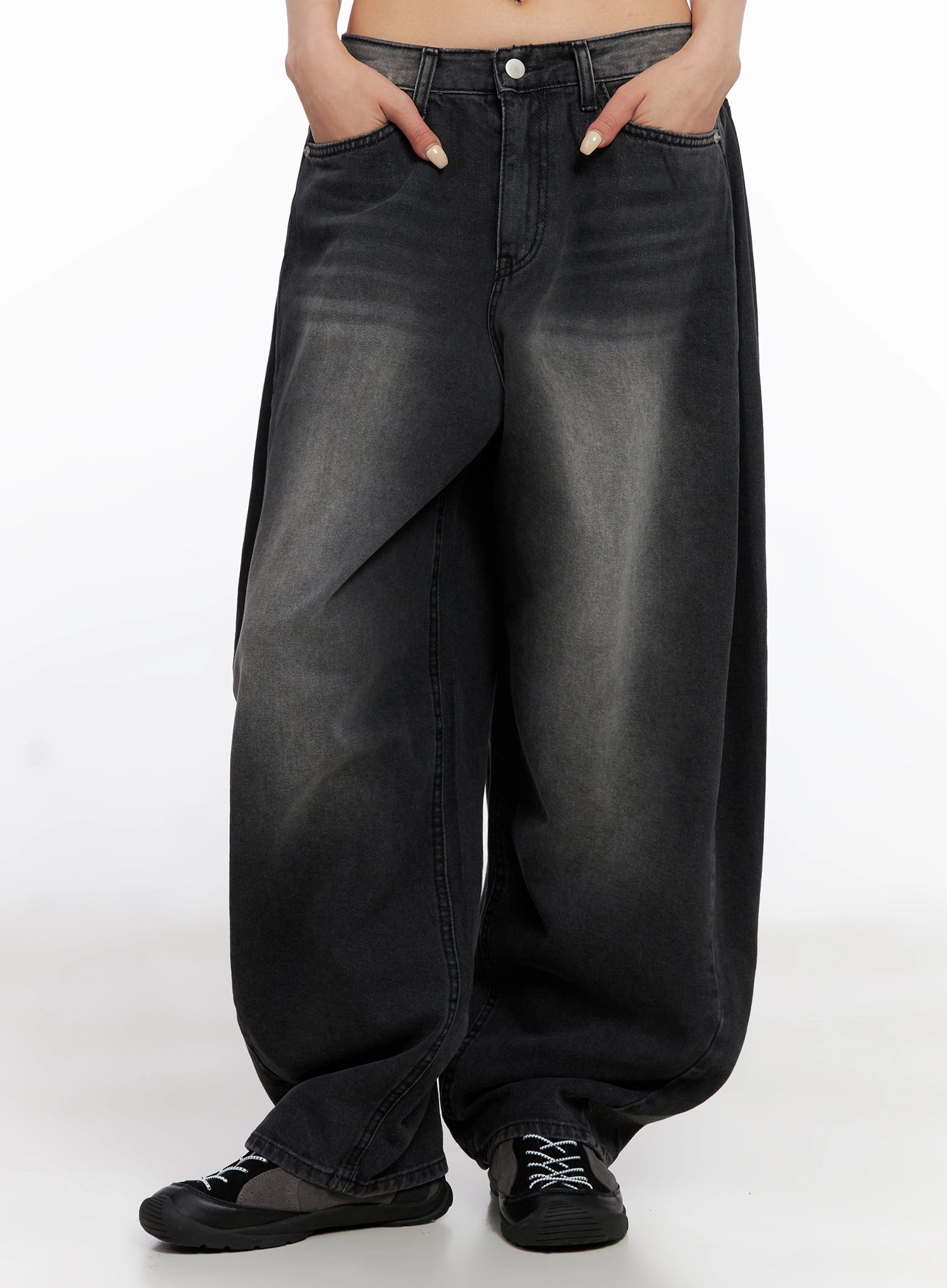 Ayra Dark Washed Baggy Jeans IS508 in Black, size L