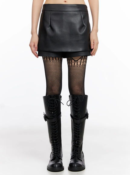 chich-faux-leather-skort-in507 / Black
