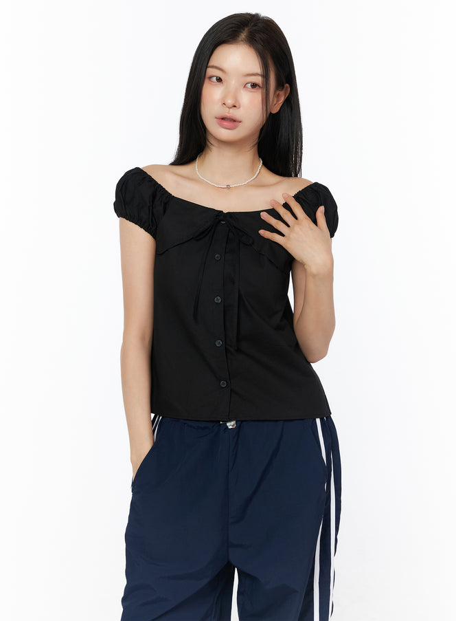 ribbon-puff-sleeve-blouse-iu516 / Black