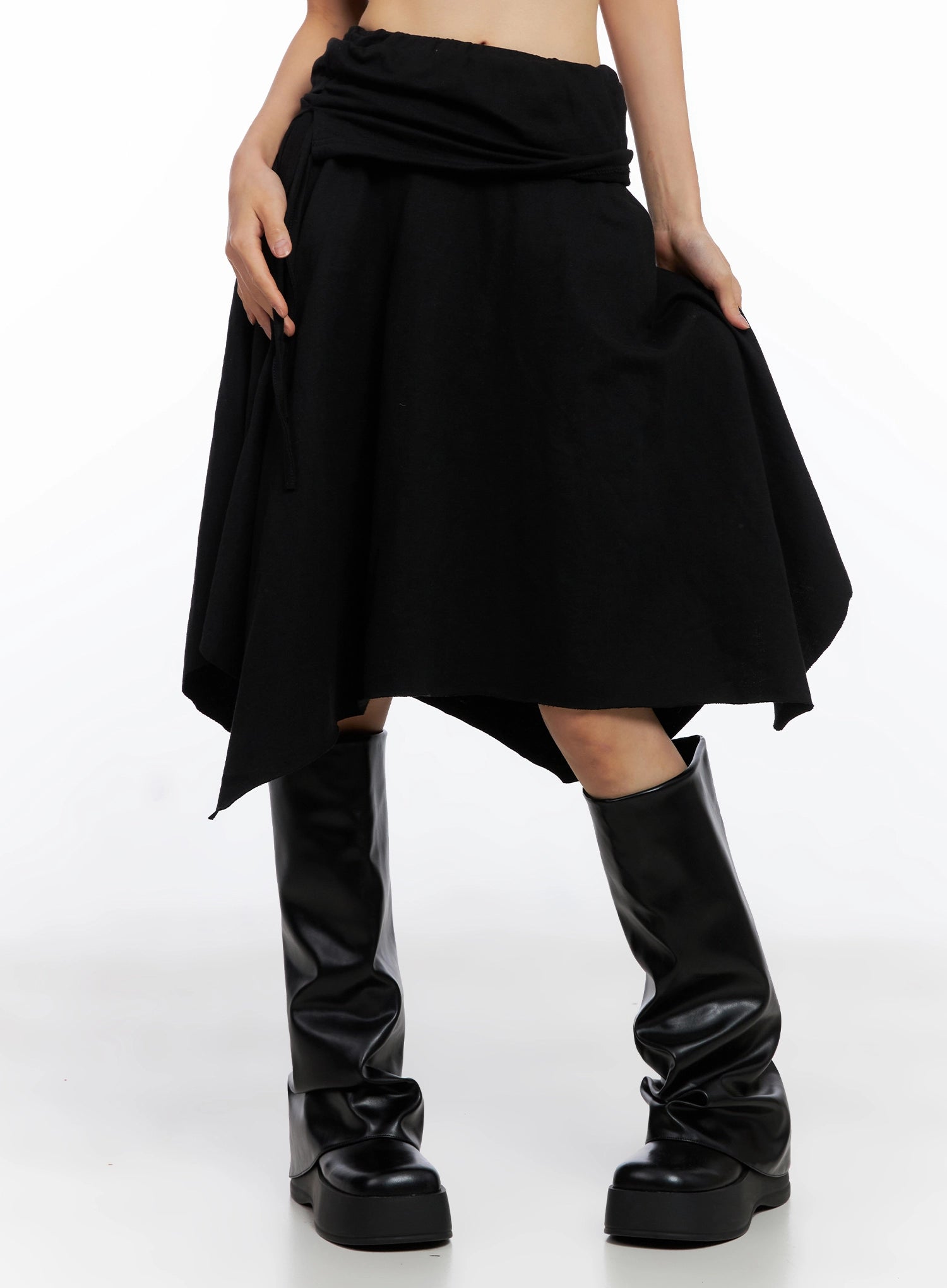layered-shirring-asymmetrical-skirt-co517 / Black