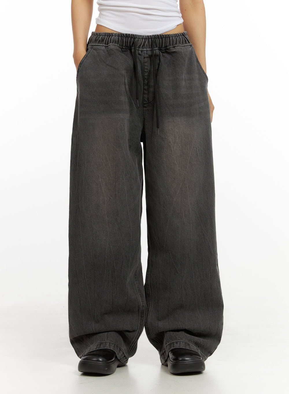 Banding Baggy Jeans IU412 in Black, size L