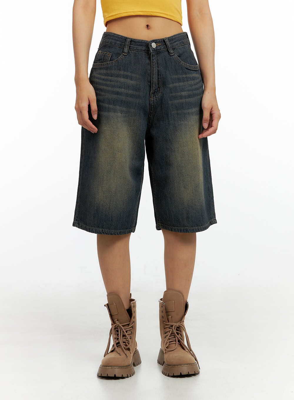 Dark Washed Wide Leg Jorts IL419 in Dark blue, size L