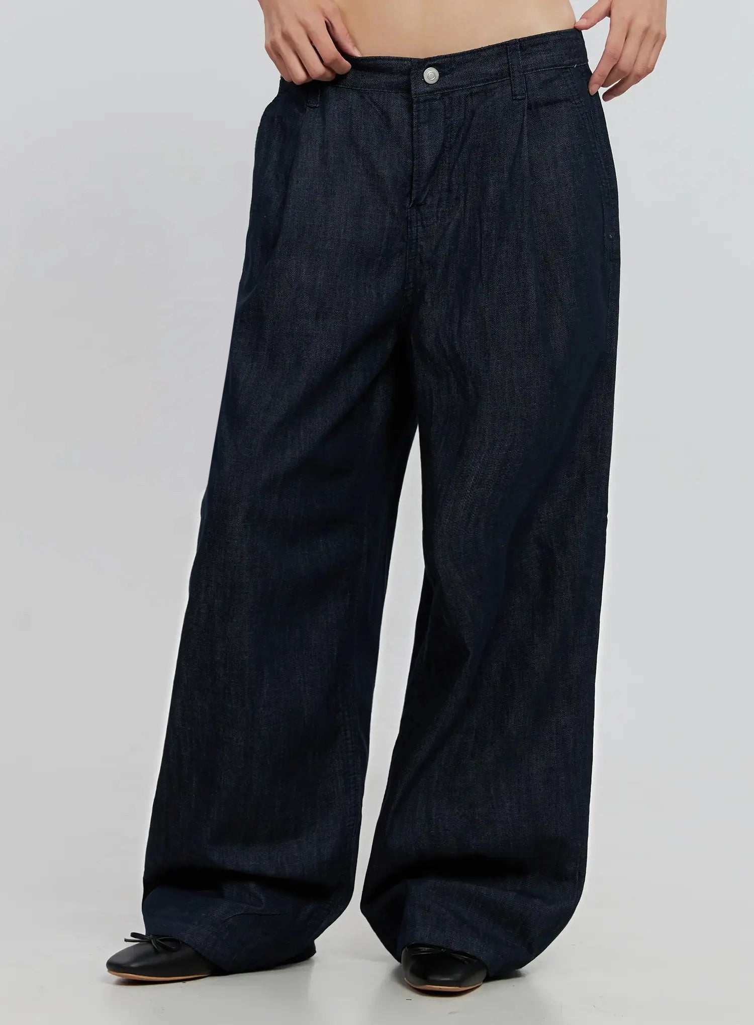 Elio Pintuck Wide-Leg Jeans IS516 in Dark blue, size L