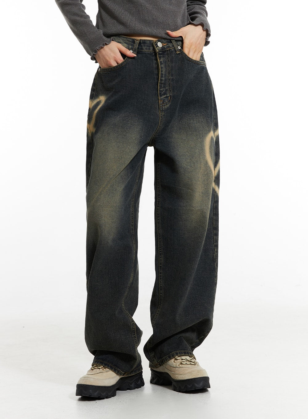 Heart-Bleached Wide Leg Jeans IN308 in Dark blue, size L