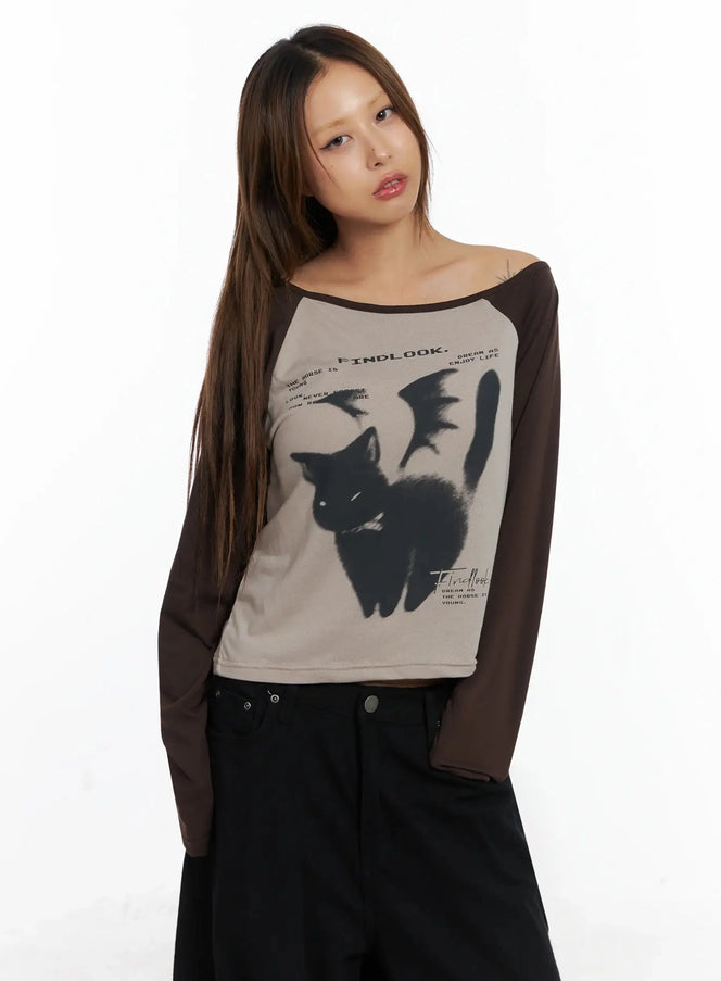 contrasting-graphic-one-shoulder-top-in528 / Dark brown