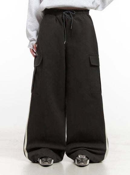 wide-fit-cargo-pocket-pants-in427 / Dark gray