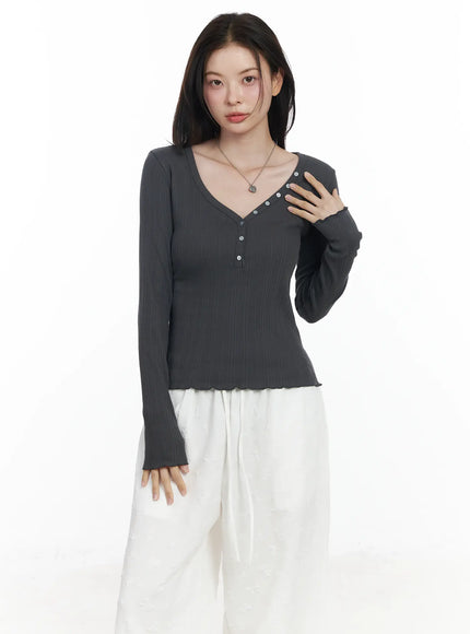 ribbed-button-v-neck-long-sleeve-top-if525 / Dark gray
