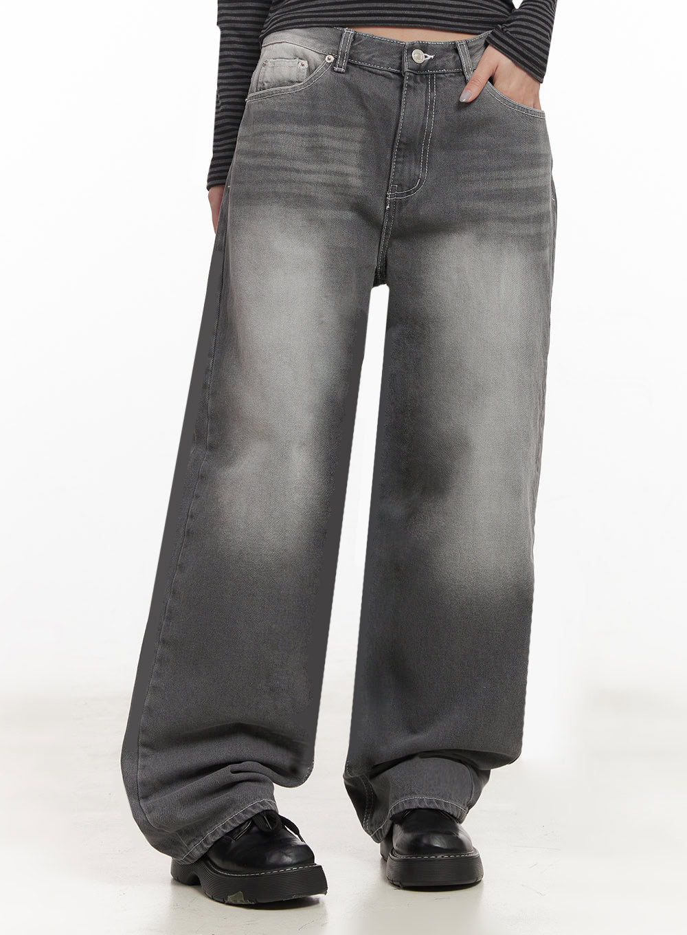 Becca Washed Straight-Leg Jeans IM524 in Gray, size 3XL
