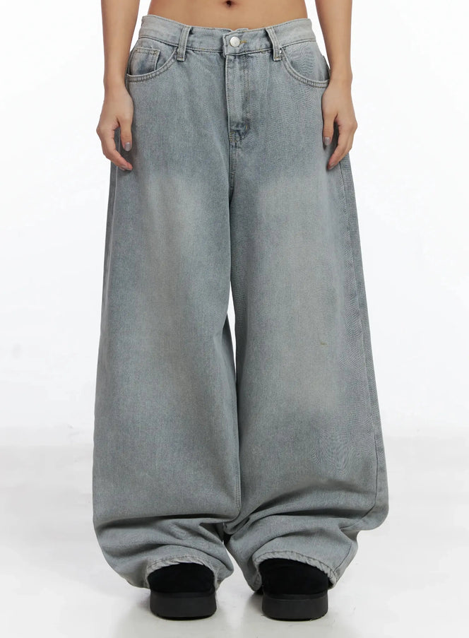 avani-low-rise-baggy-jeans-in528 / Light blue