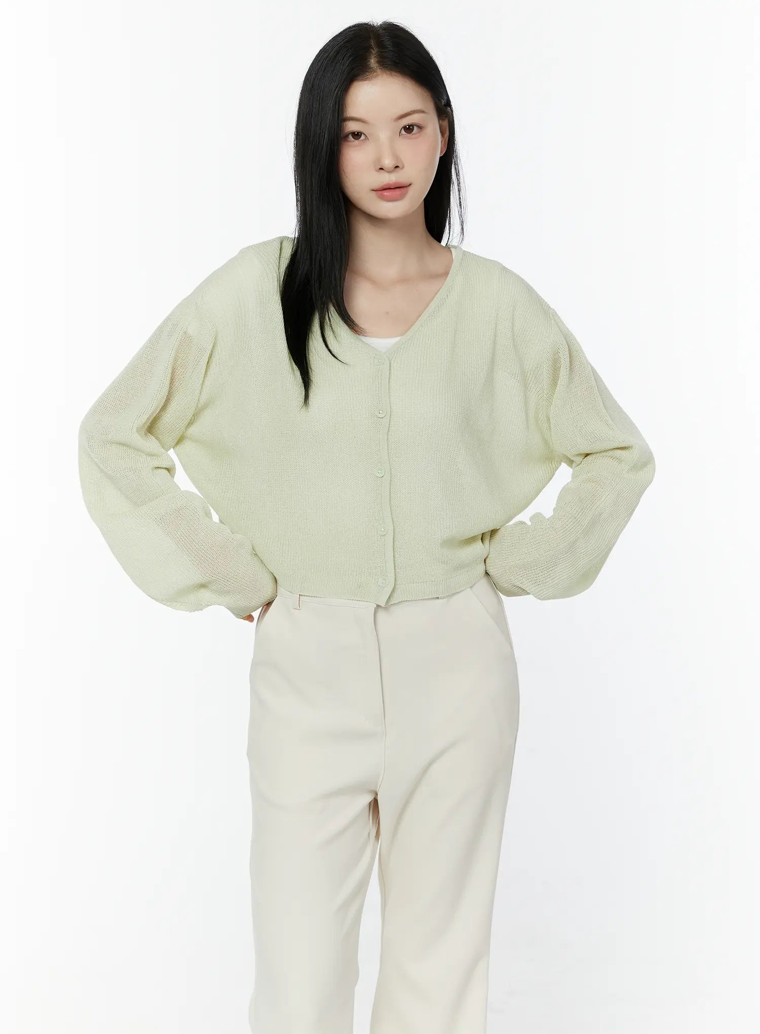 lightweight-relaxed-fit-cardigan-iu503 / Light green