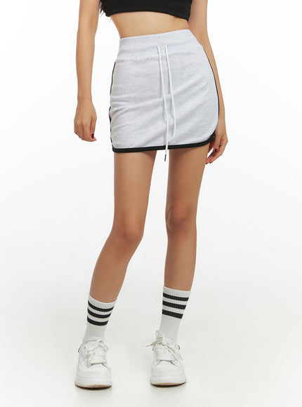 cotton-banded-track-mini-skirt-is427 / White