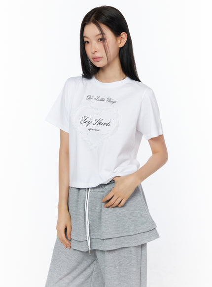 lace-detail-graphic-tee-iu516 / White