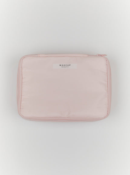 solid-makeup-bag-iu419