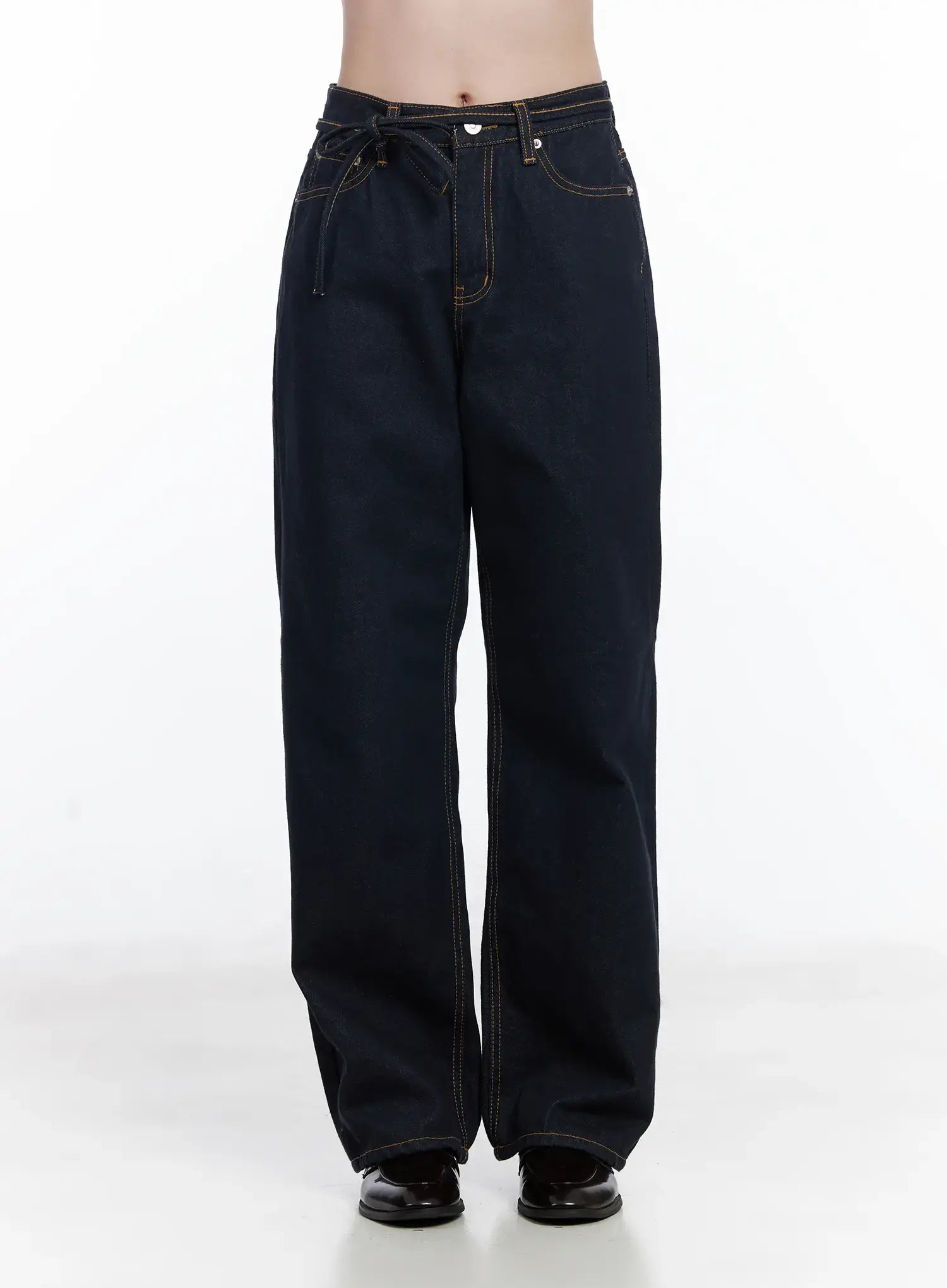 Mingi Non-Fade Semi-Wide Belted Jeans CJ519 in dark blue, front product shot on model, high-waist with tie belt detail, contrast topstitching, wide-leg silhouette, long length.