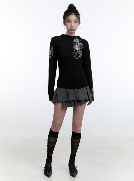 slim-fit-graphic-print-long-sleeve-top-cj522