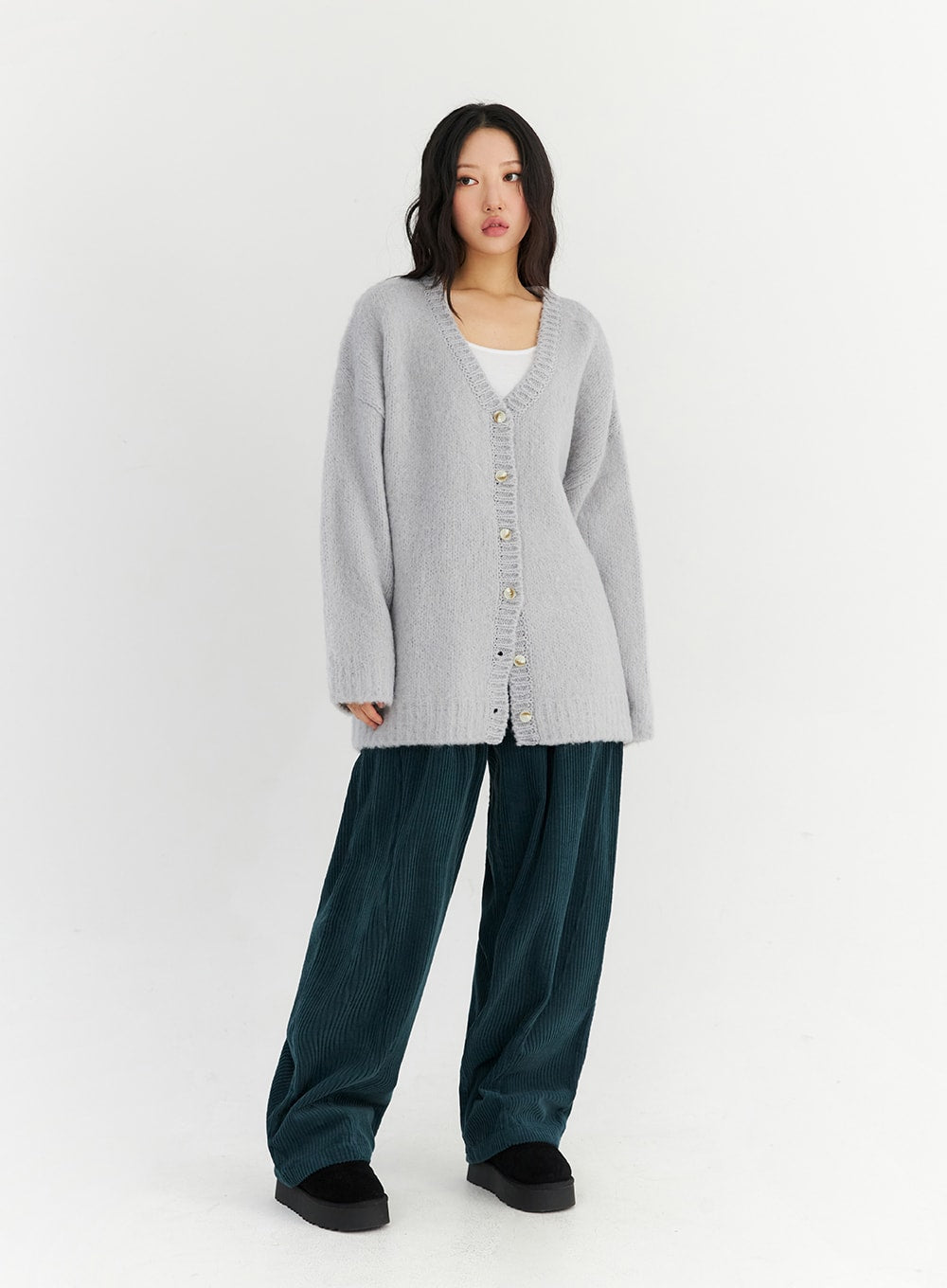 v-neck-loose-fit-knit-cardigan-cn303