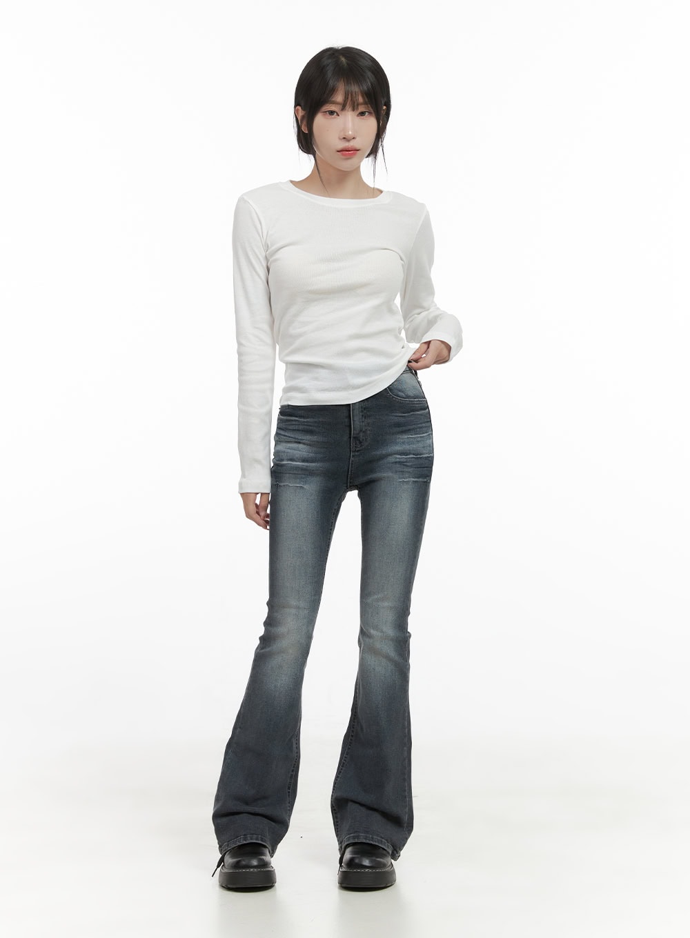 demi-vintage-wash-bootcut-spandex-jeans-cs413