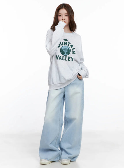 mountain-valley-graphic-crewneck-cg521
