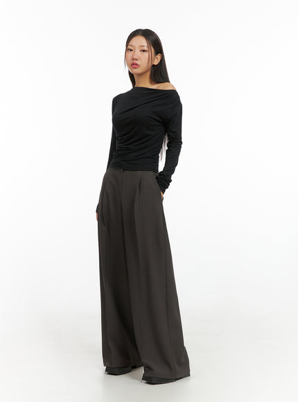 Asymmetric Off-Shoulder Long Sleeve Top IS402