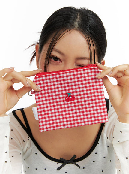 cherry-embroidered-gingham-pouch-if421