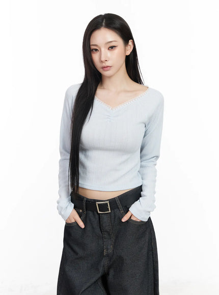 lace-trim-raglan-long-sleeve-top-cm519