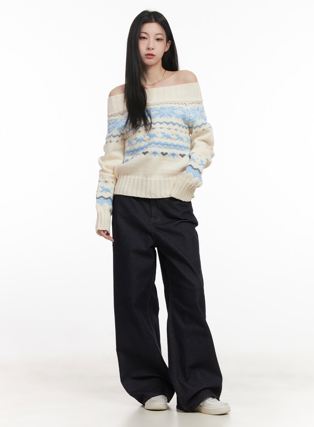 Jasmin Wide-Leg Jeans CF514 in dark blue, full-body front on model, wide-leg baggy denim styled with cream fair isle off-shoulder knit sweater and white sneakers.