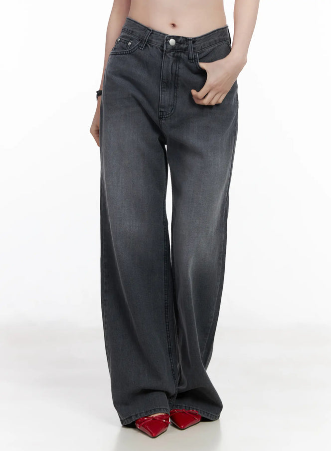 marriene-classic-straight-leg-jeans-ca510 / Black